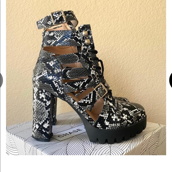 Chase & Chloe Black Snake Lace-Up Ankle Boots - Picture 2 of 5